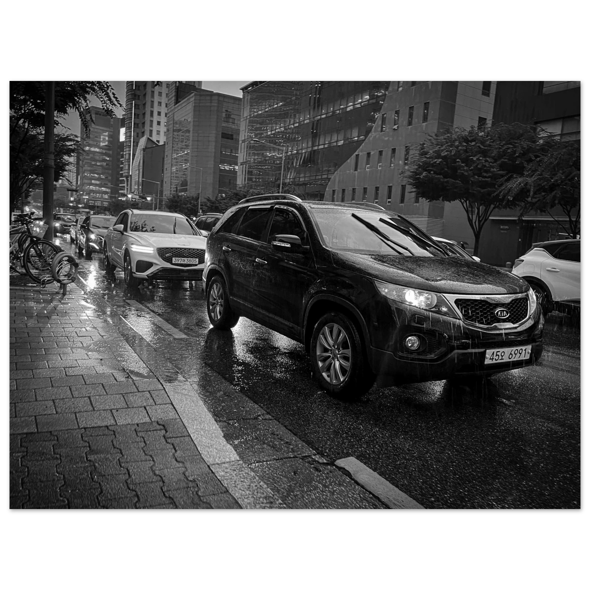 63b2a709-9a5f-477a-b1a8-6622285b4a56